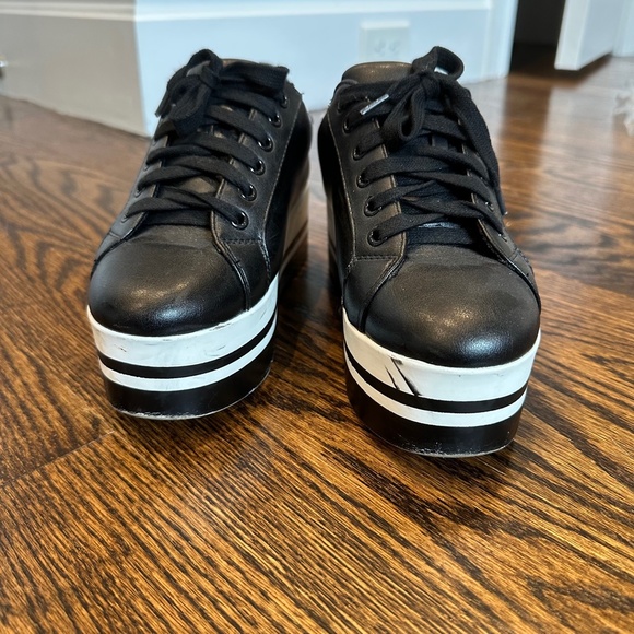 Steve Madden Platform Chunky Sneakers - Picture 4 of 10